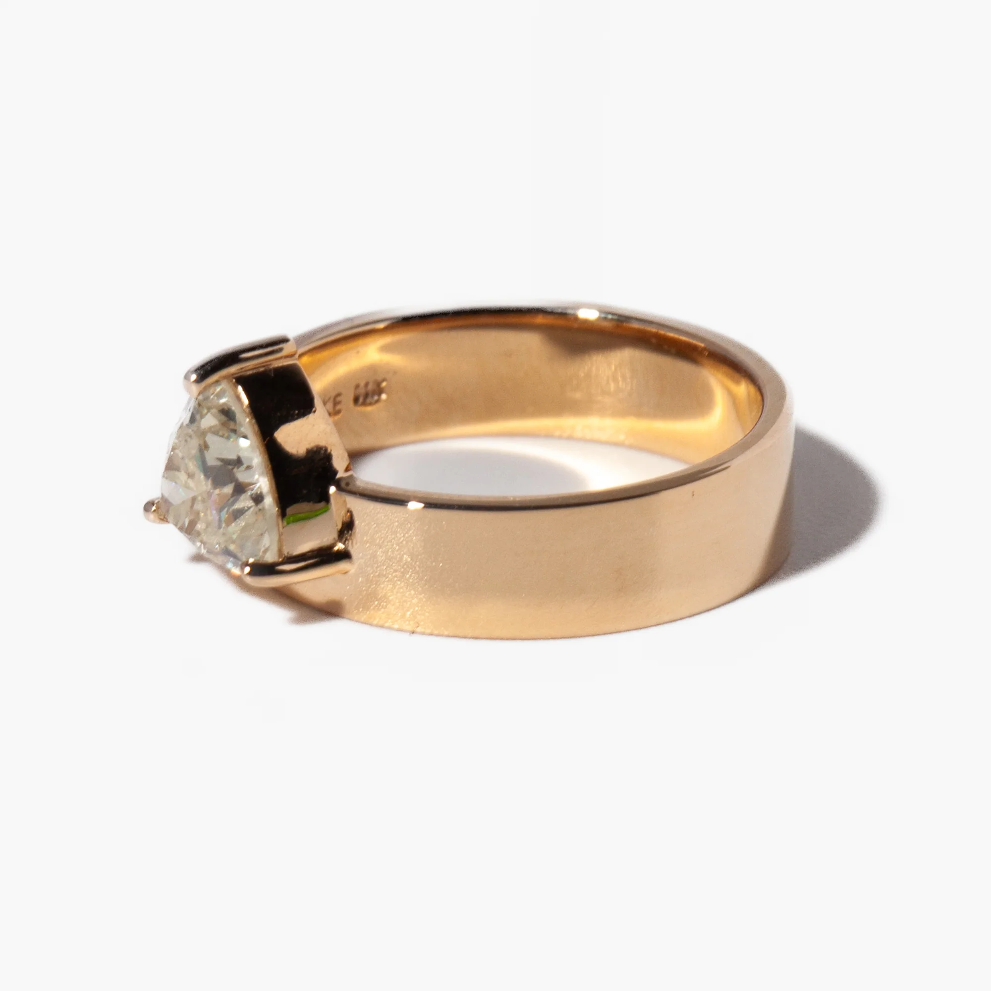 1.04 ct Trillion Diamond Monolith - Image 3