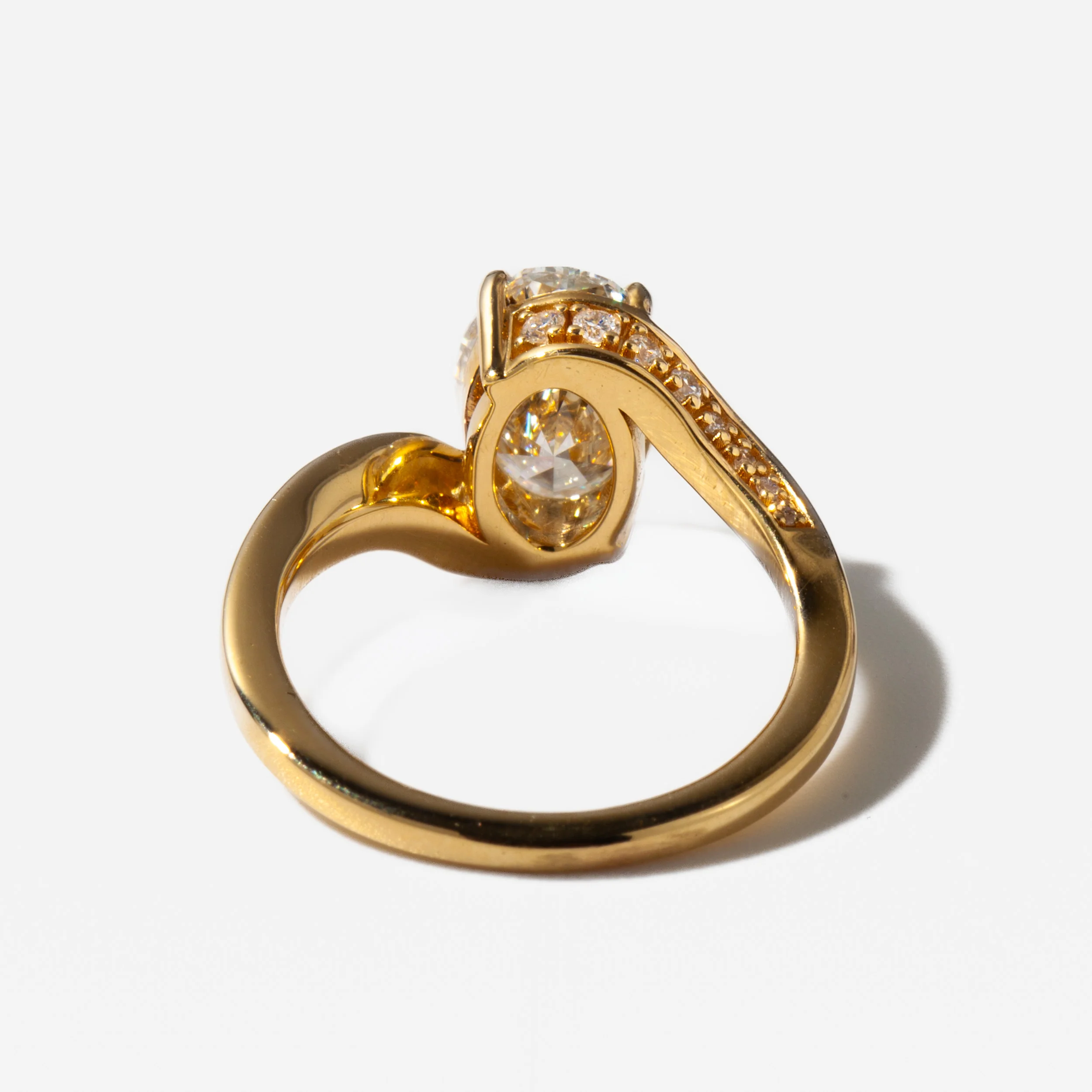 Cayan Oval Diamond Solitaire with Pavé - Image 5
