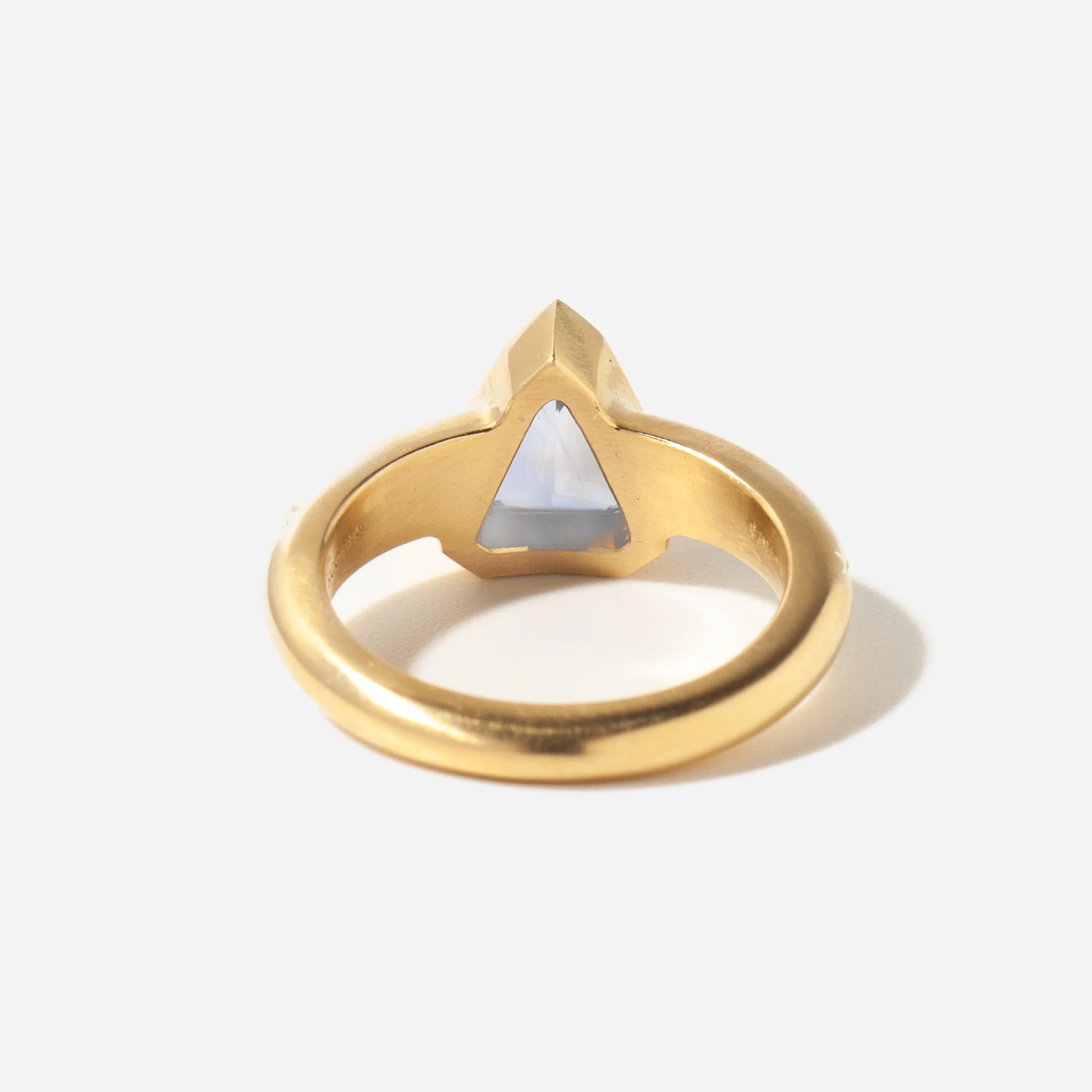 2.12 ct Shield Sapphire Cosmic Solitaire - Image 4