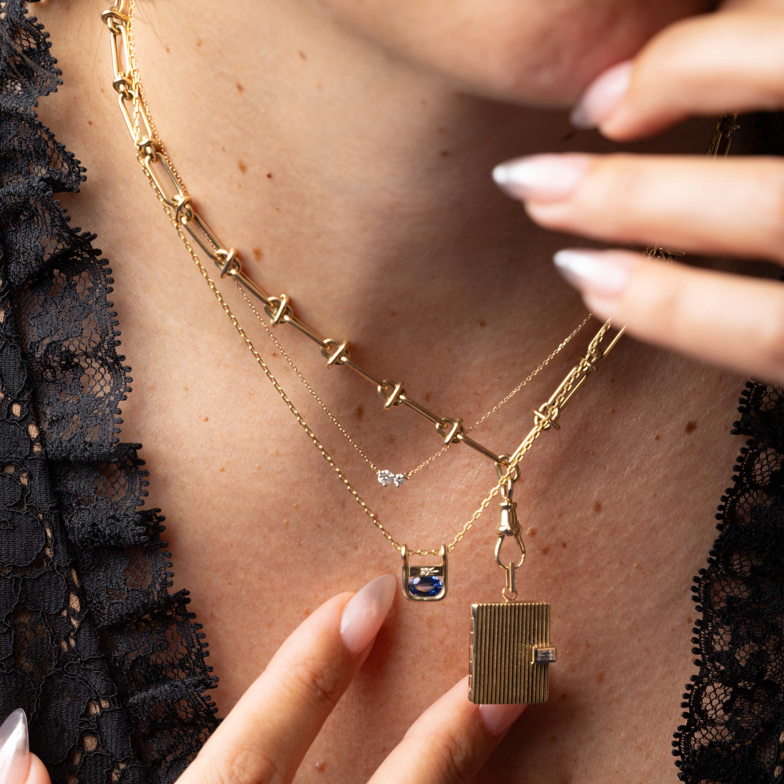 2 Diamond Amigos Necklace - Image 2