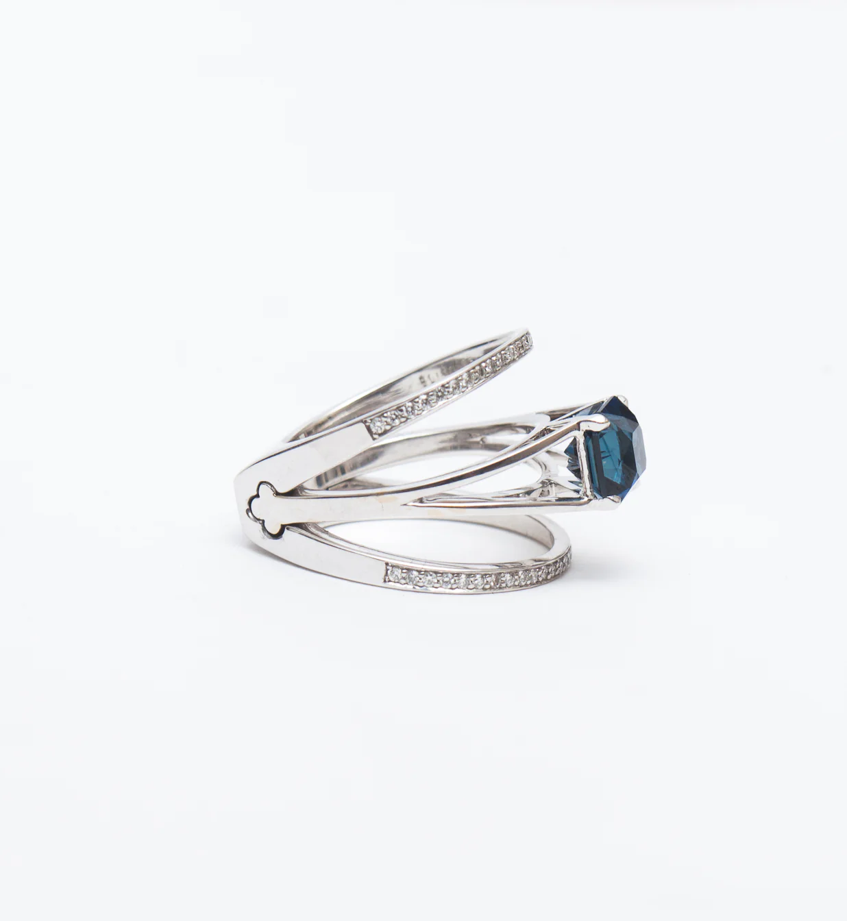 Nigerian Sapphire Centered & Acute Ring Set - Image 4
