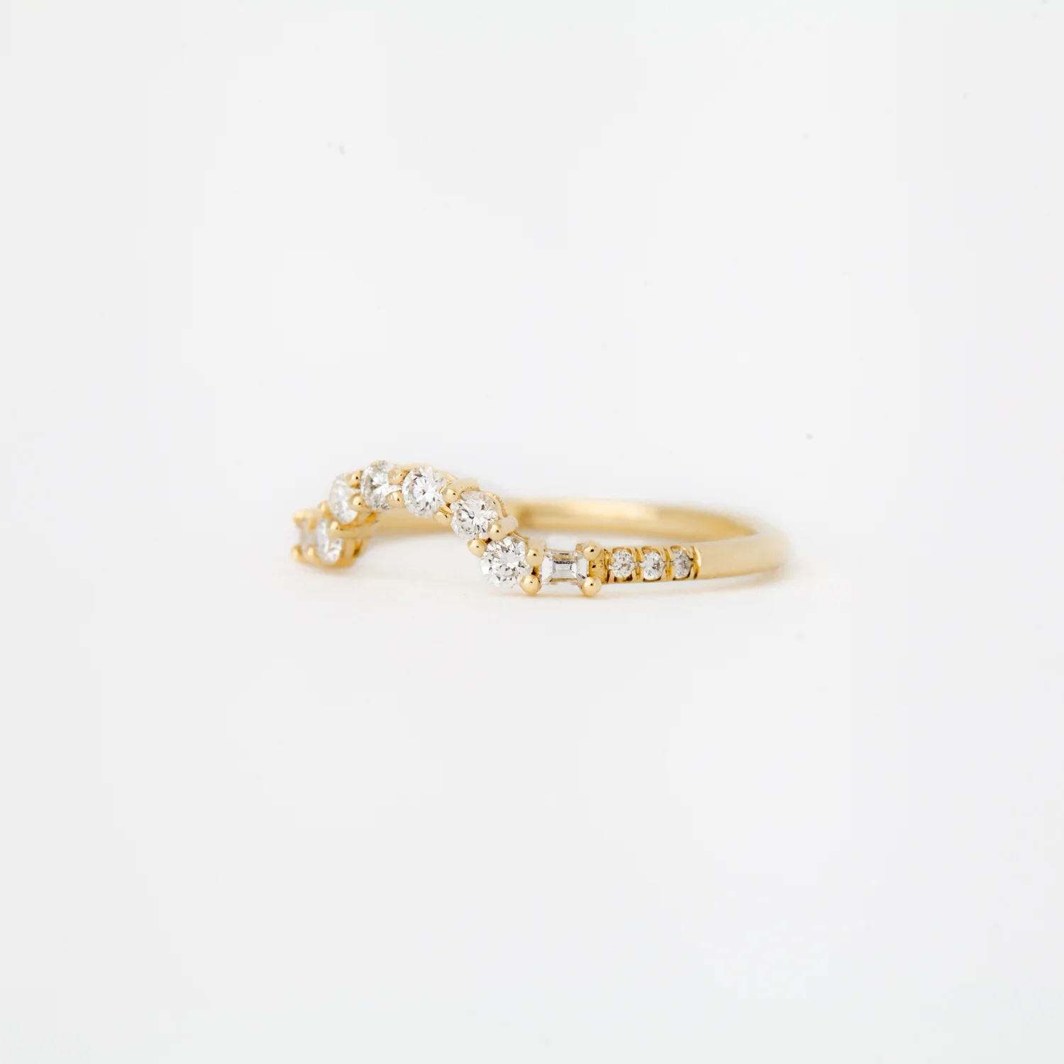 Baguette Diamond Arch Ring - Image 3