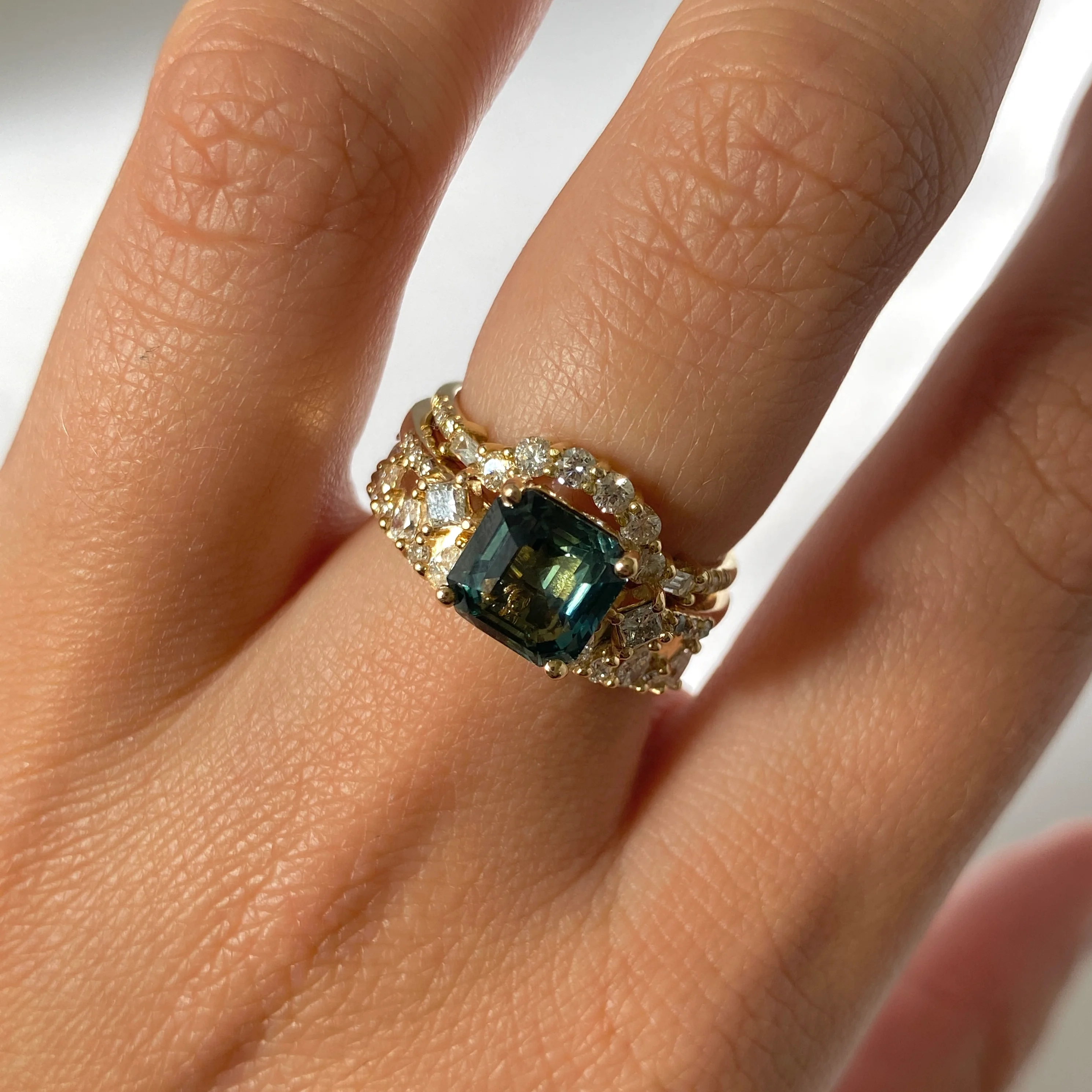Baguette Diamond Arch Ring - Image 4