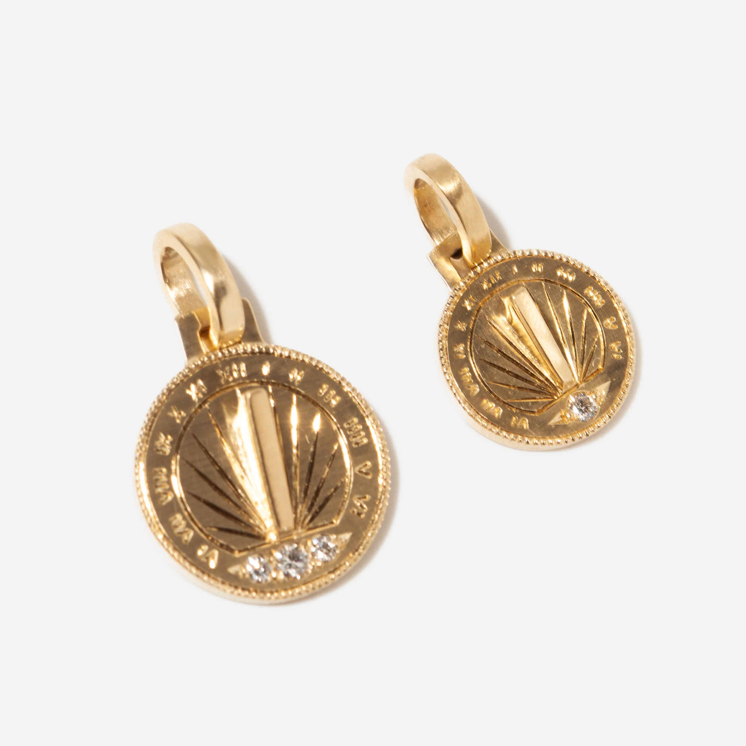 Classic Sundial Pendant - Image 3