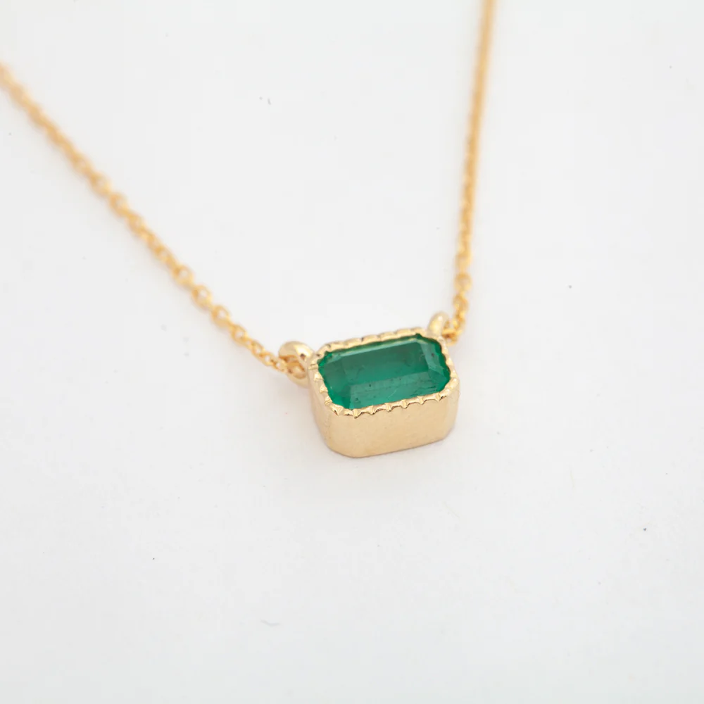 Emerald Lexie Necklace - Image 3