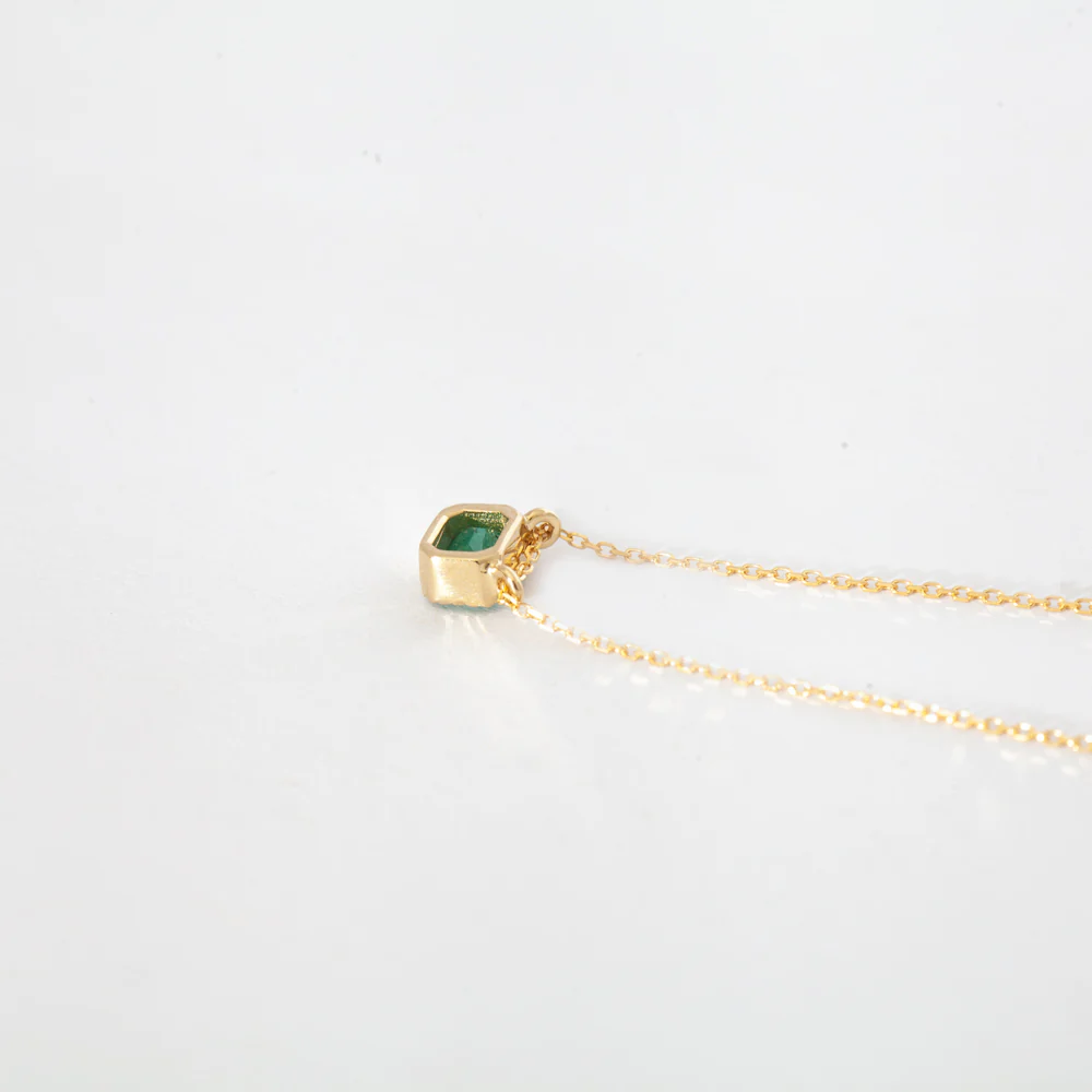 Emerald Lexie Necklace - Image 4