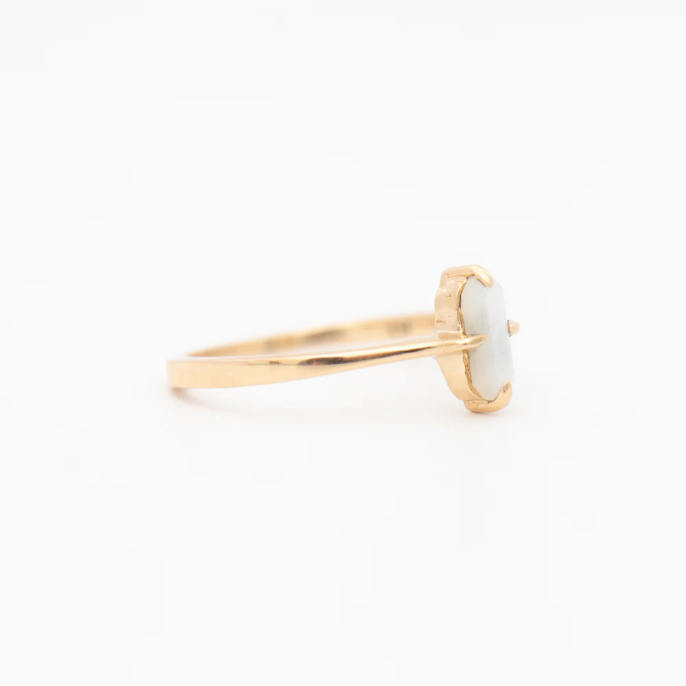 Mother-of-Pearl Emerald Ring - Image 3
