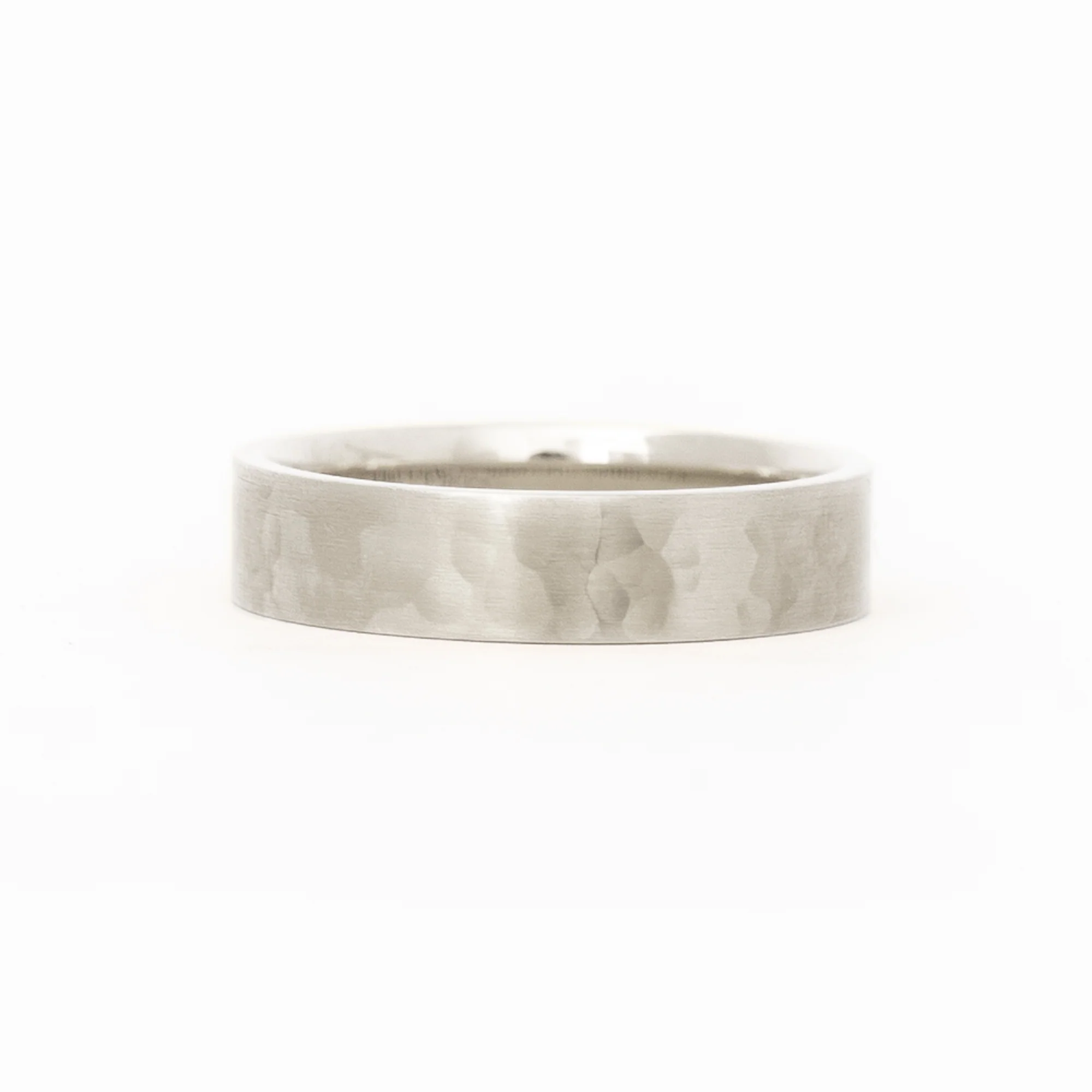 Finn 5mm Hammered Band - Image 6