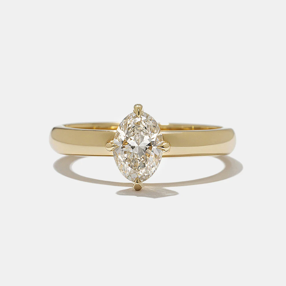 Franklin Oval Solitaire in Yellow Gold