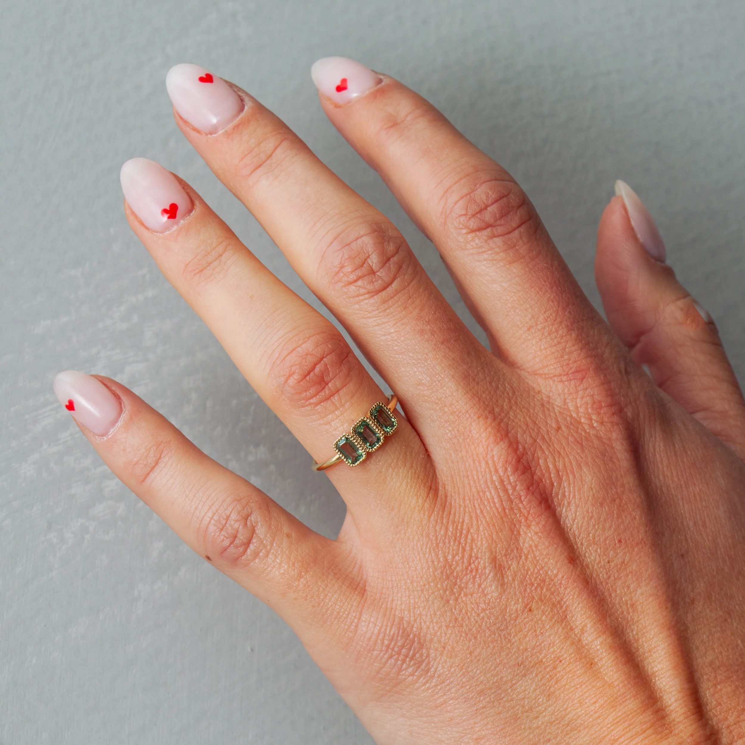 Green Sapphire Campana Ring - Image 2
