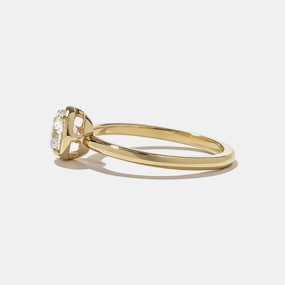 Jackson Round Solitaire in Yellow Gold - Image 4
