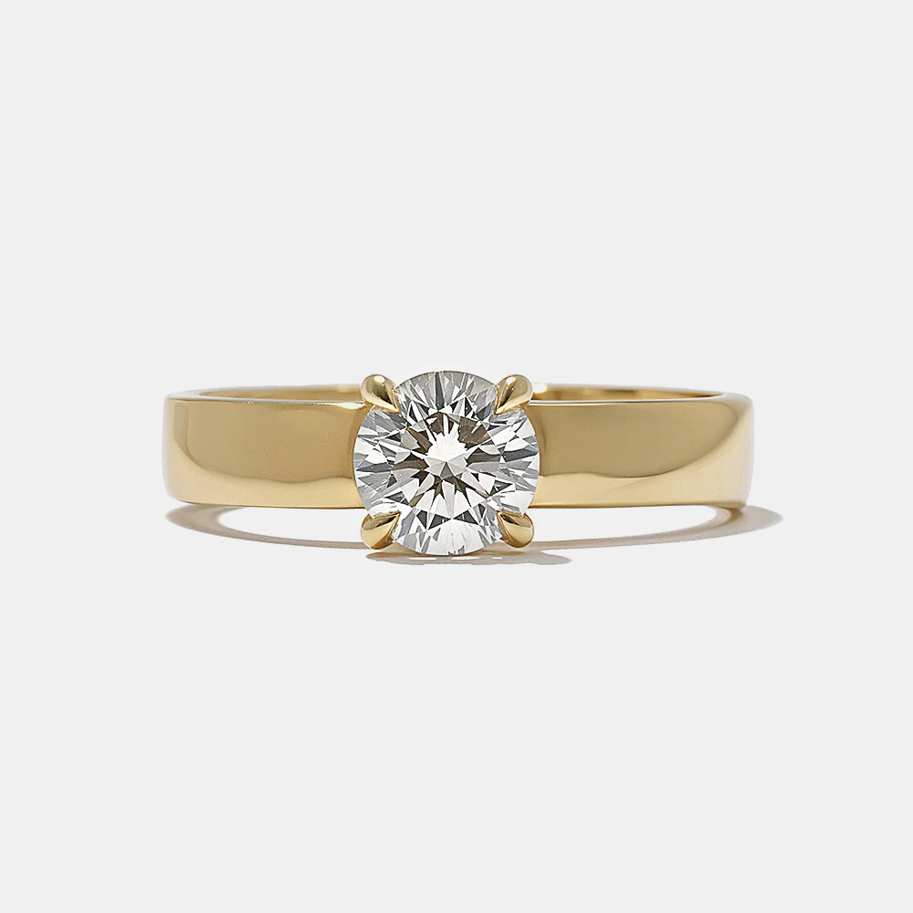 Laguna Round Solitaire in Yellow Gold