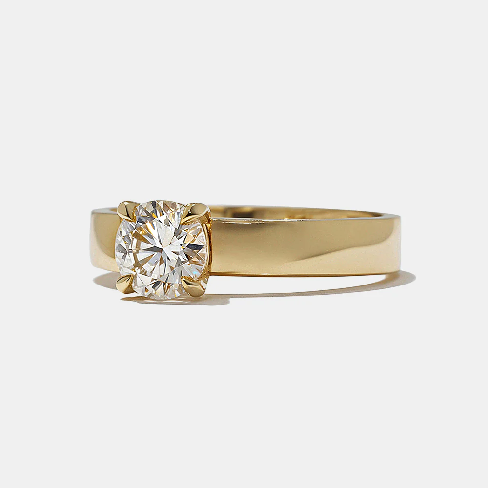 Laguna Round Solitaire in Yellow Gold - Image 3