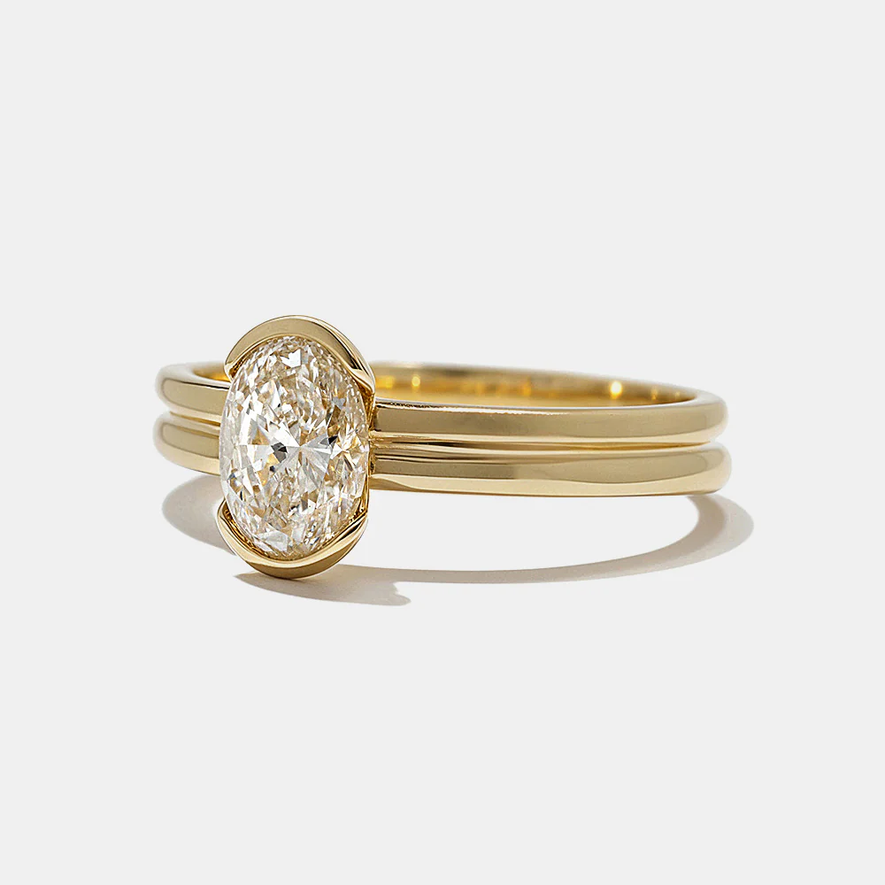 Larkin Oval Solitaire in Yellow Gold - Image 3