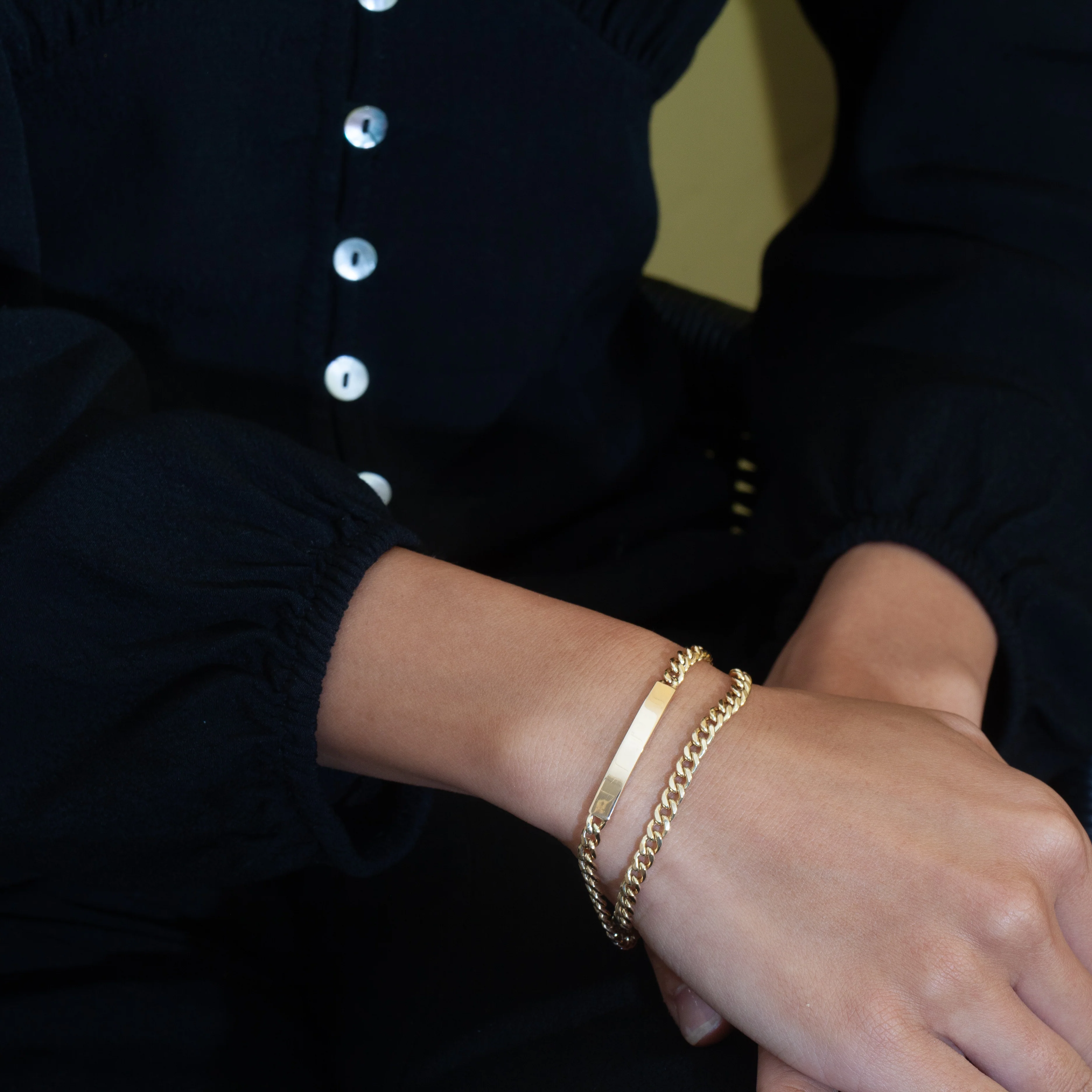 Medium Curb Chain Bracelet - Image 2