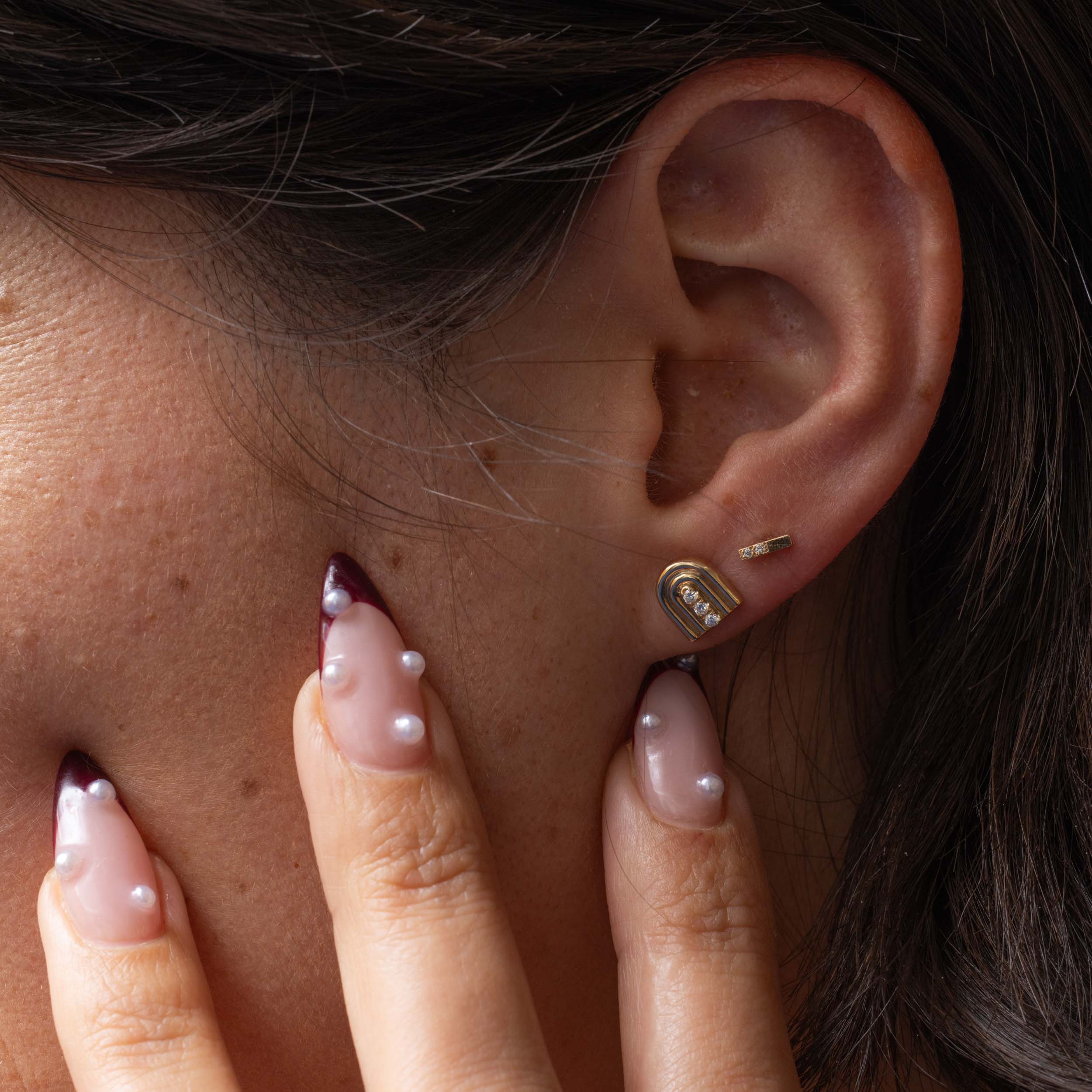 Olko Stud Earrings - Image 2