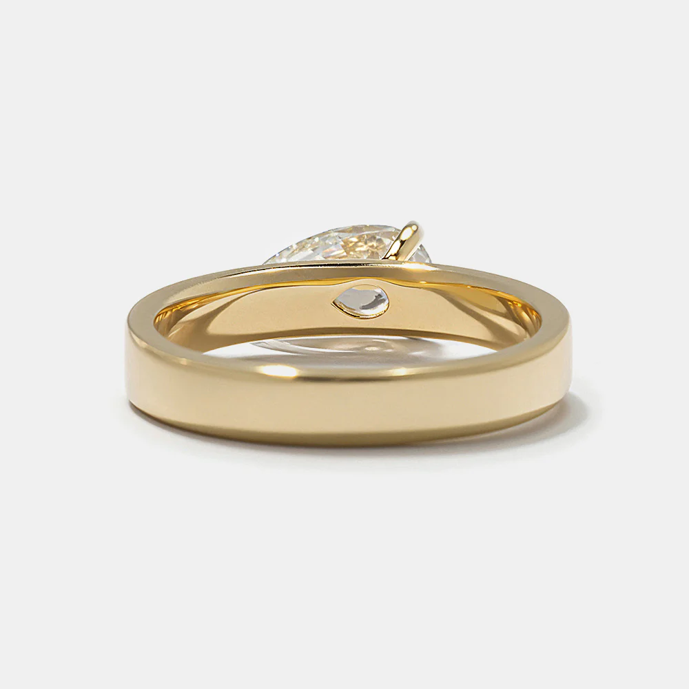 Presidio Pear Solitaire in Yellow Gold - Image 5