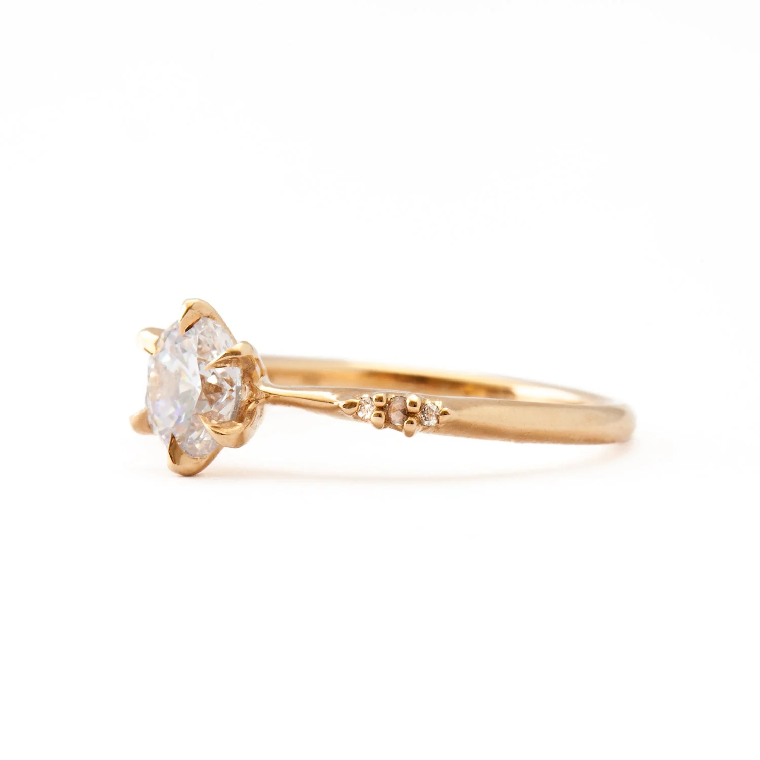 Round Brilliant Ilona Ring - Image 6