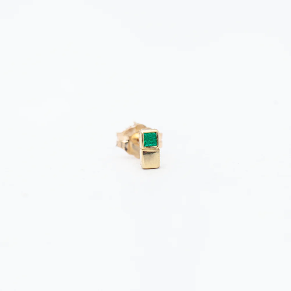 Single Princess Cut Emerald Cube Stud - Image 2