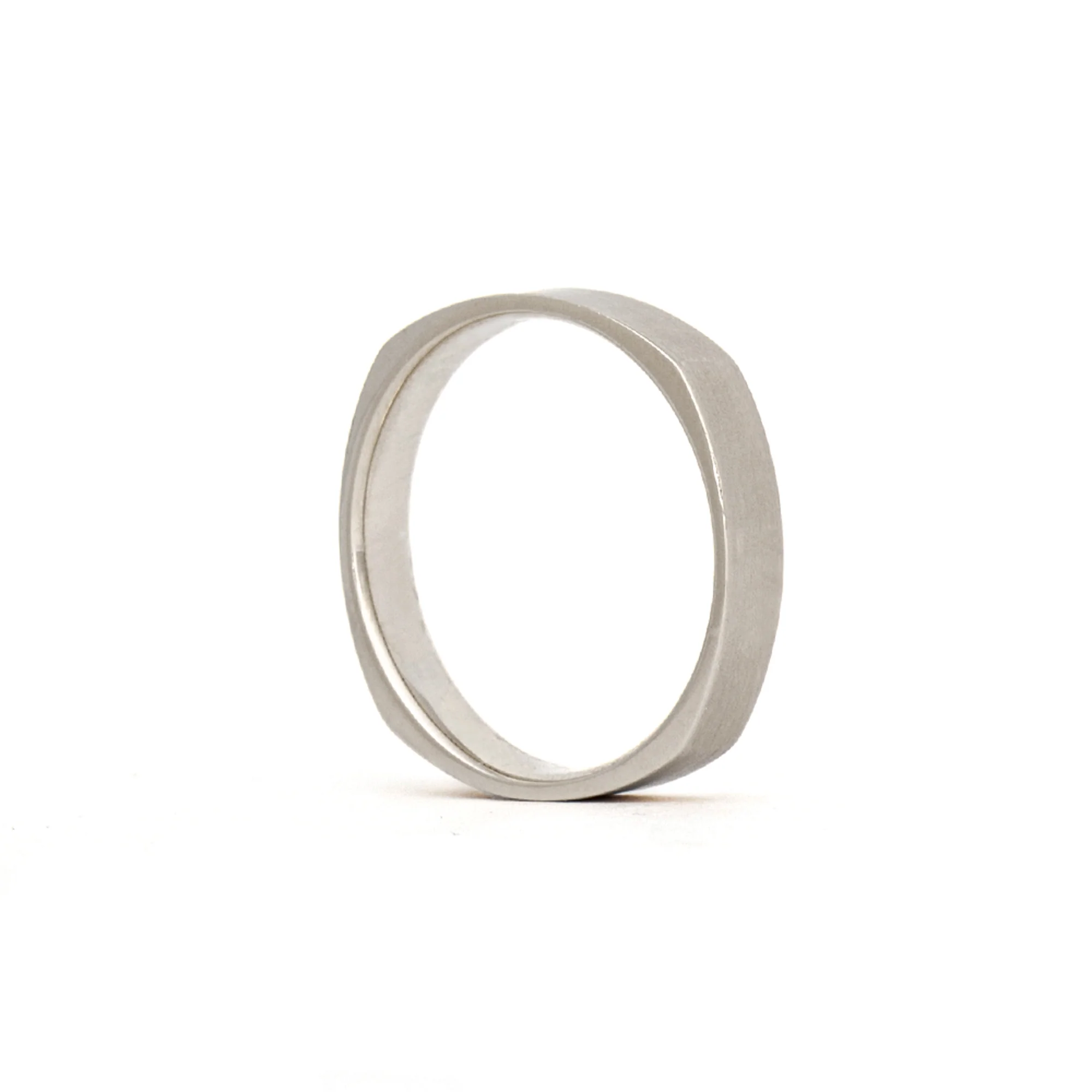 Square 4mm Hammered Band - Image 4
