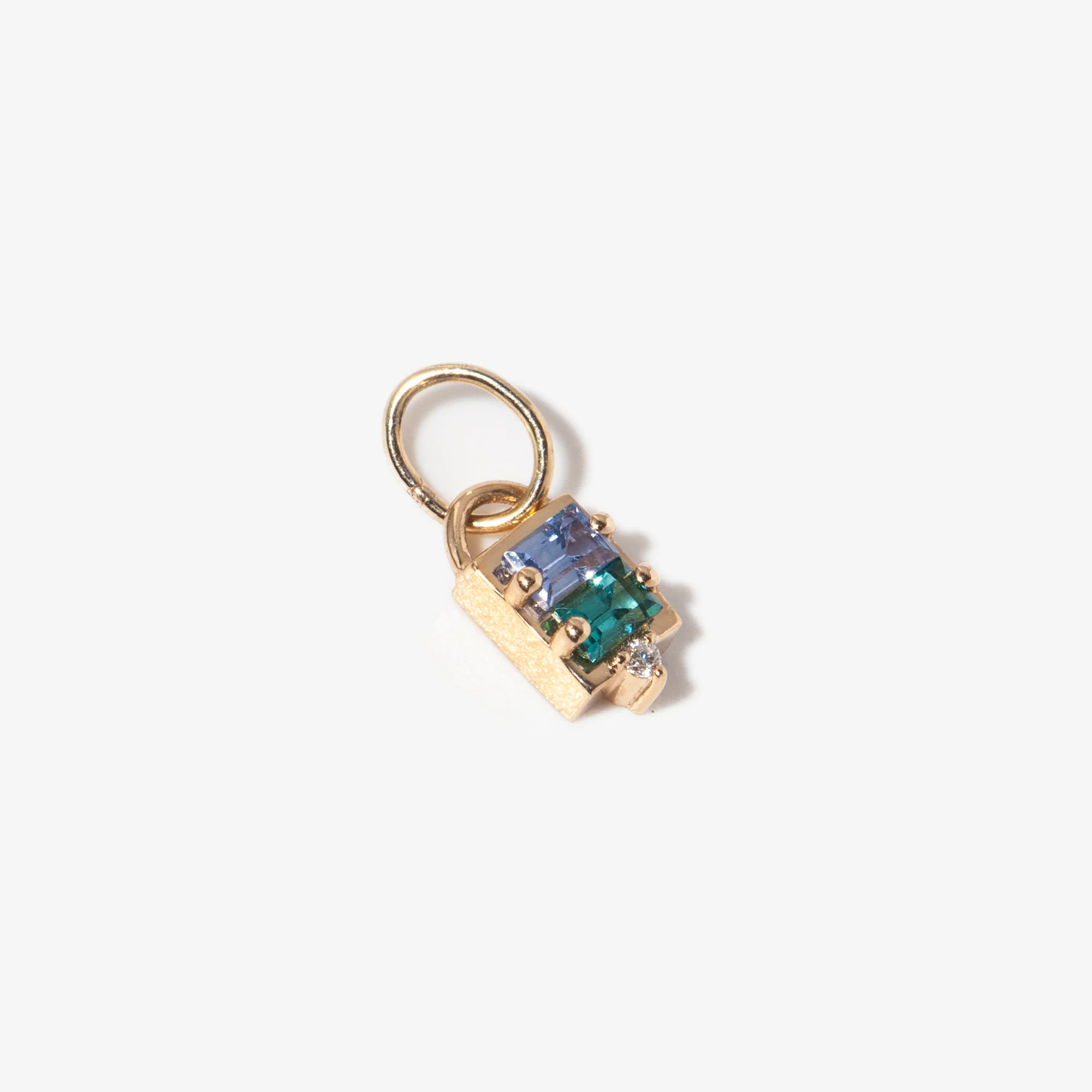 THREE Pendant - Image 4