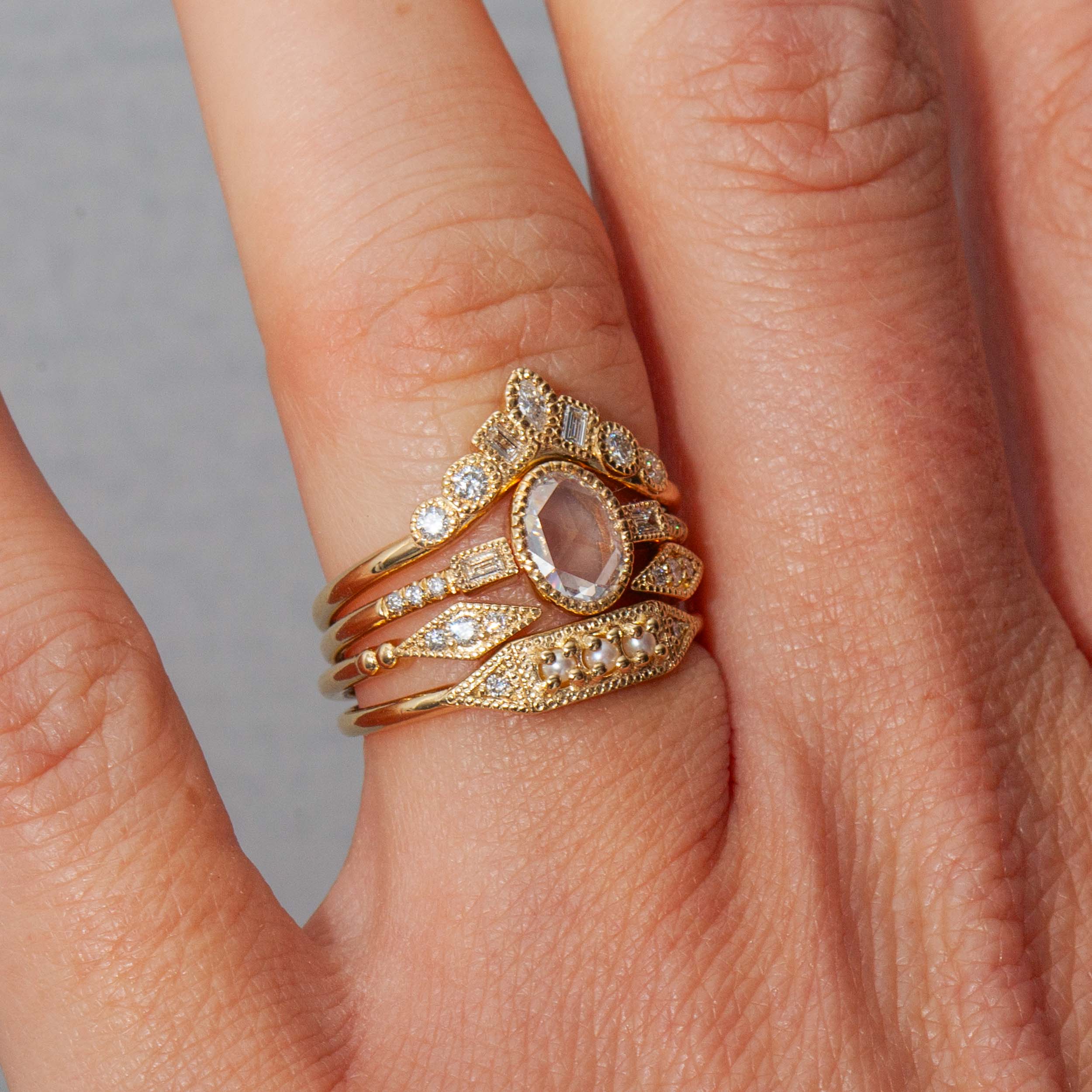 Three Pearl Mini Deco Point Ring - Image 2