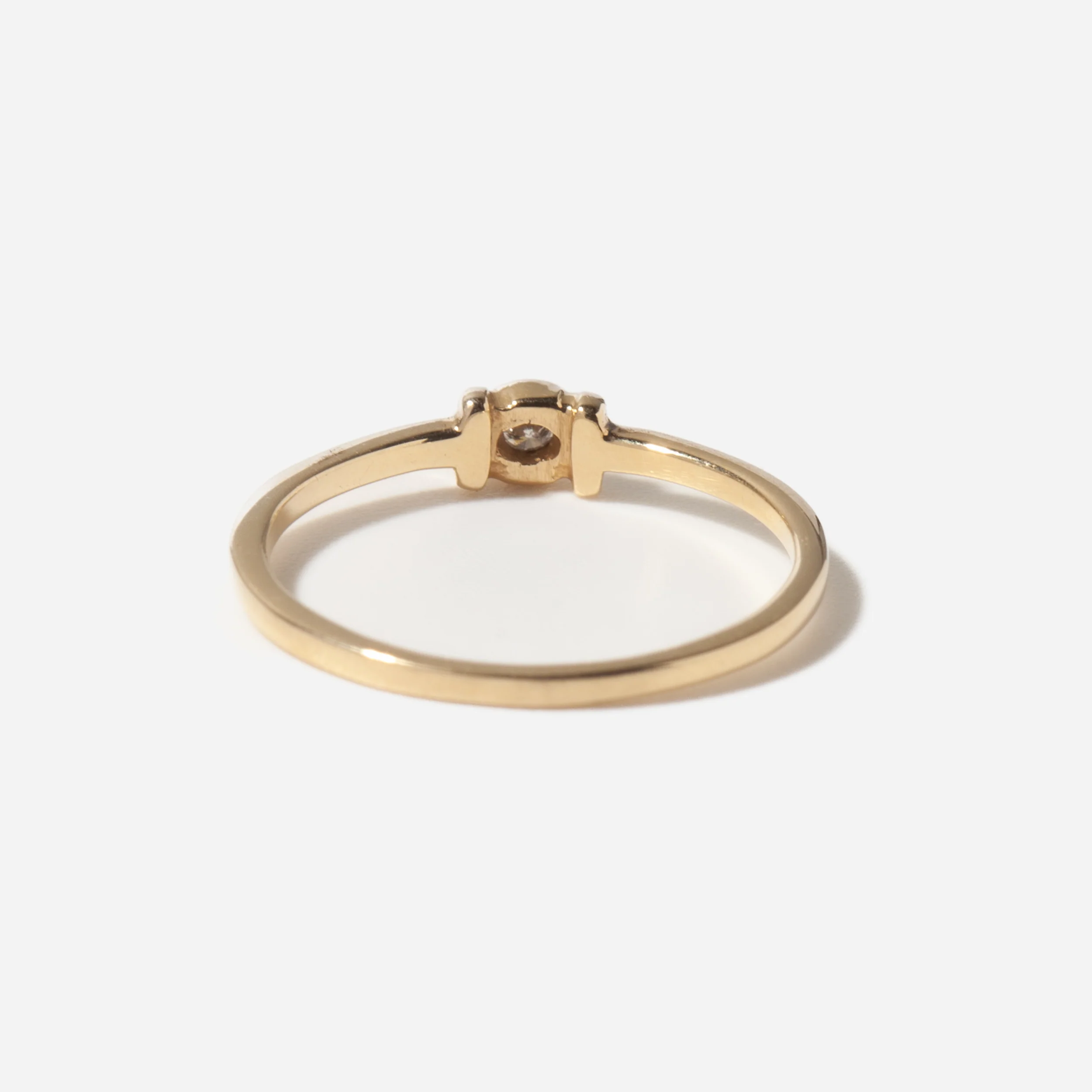 White Diamond Catori Ring - Image 4