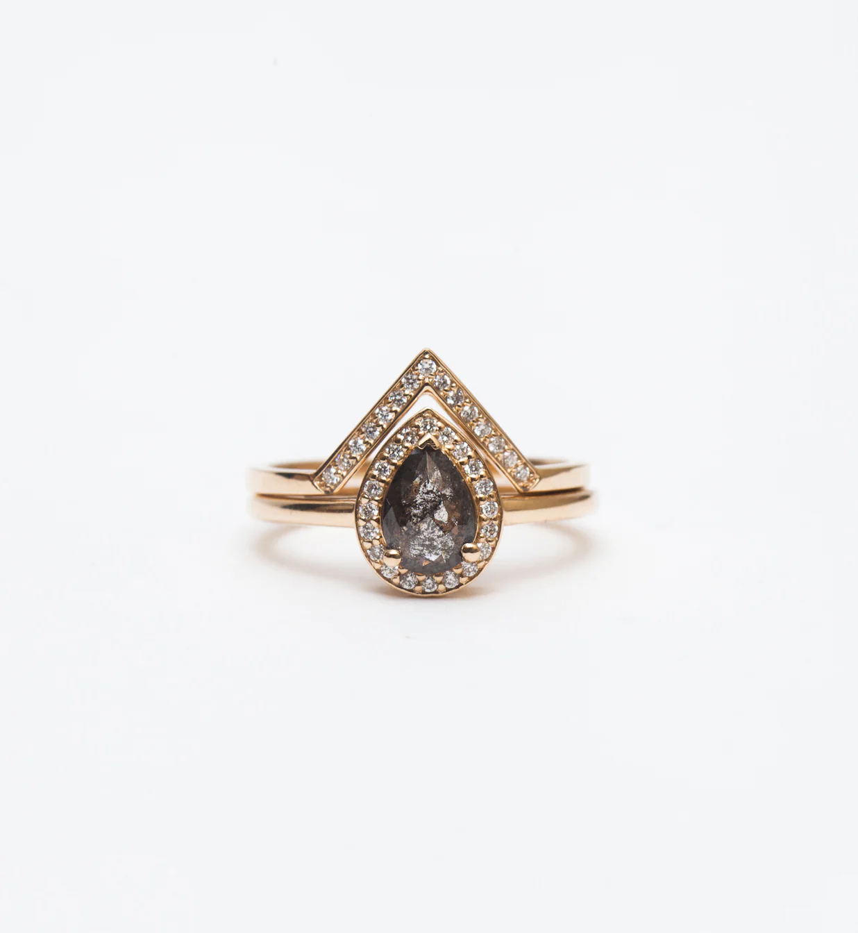 White Diamond Chevron Bea Band - Image 4