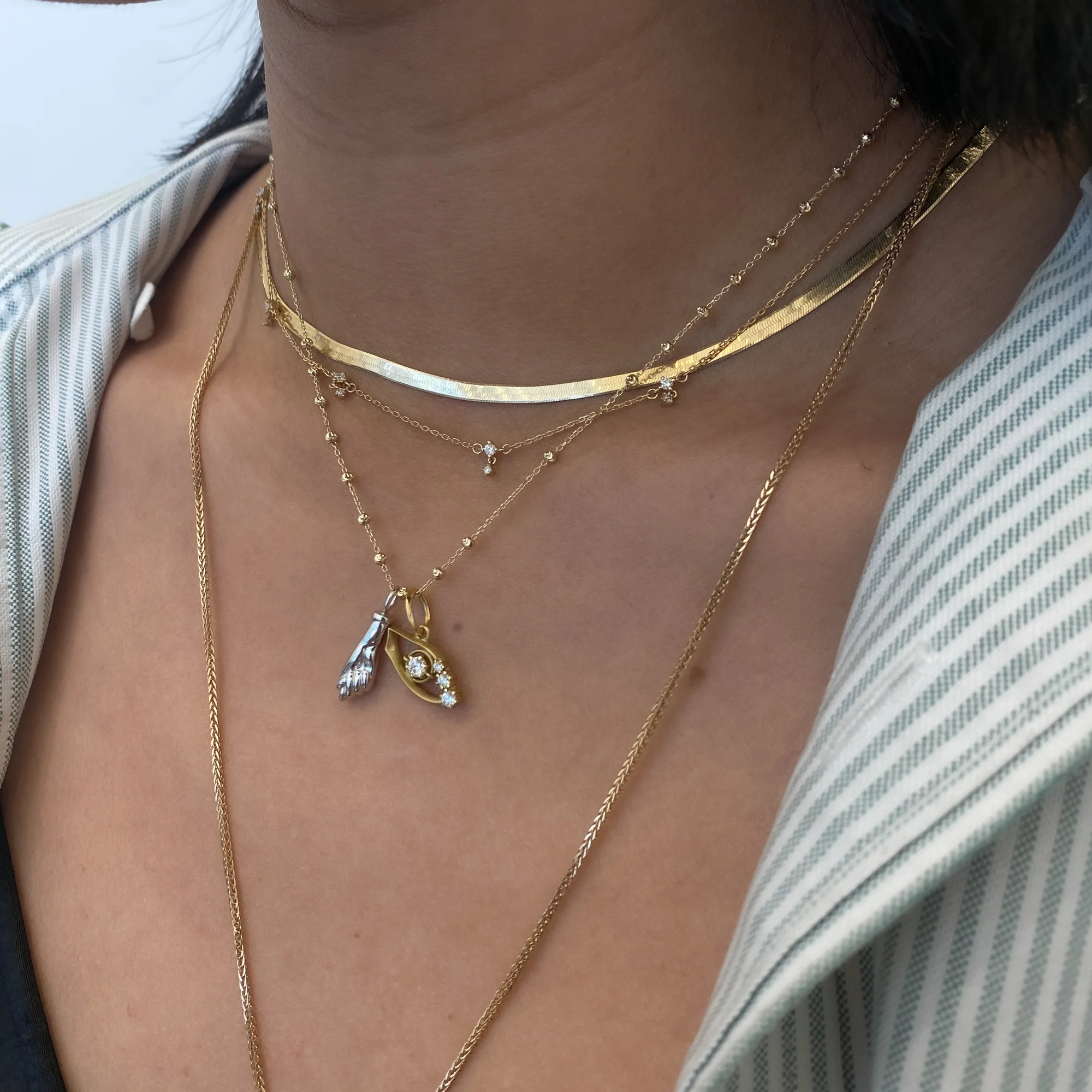 White Gold Figa Amulet - Image 2